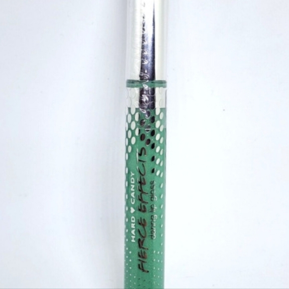 Sealed - Hard Candy Fierce Effects Lip Gloss - SO FRESH #1084 Metallic Green - Picture 2 of 7